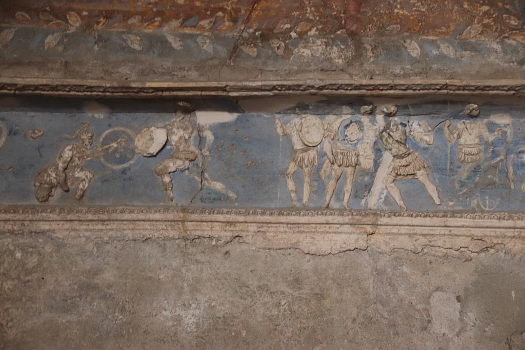 I.6.4 Pompeii. October 2022. Room 16, detail from centre of south wall. Photo courtesy of Klaus Heese. 
