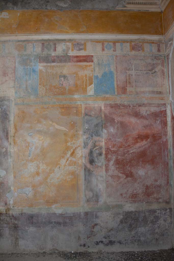 I.8.17 Pompeii. March 2019. Room 9, north wall at east end.
Foto Annette Haug, ERC Grant 681269 DCOR.
