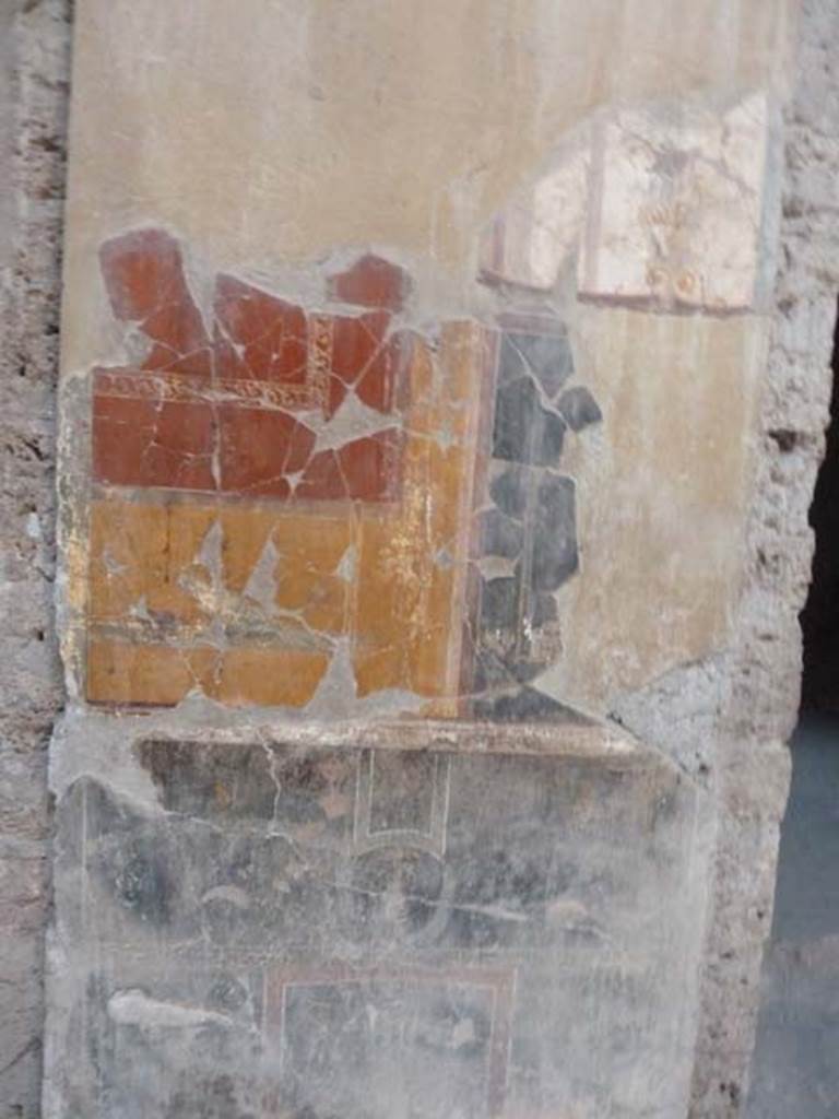 I.10.4 Pompeii. September 2015. West wall of atrium, pilaster between rooms 6 and 7.
