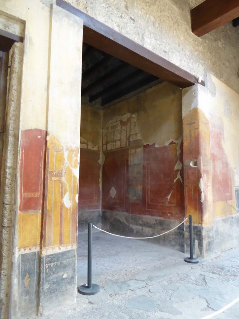 I.10.4 Pompeii. September 2017. Room 4, looking south-east from atrium.  
Foto Annette Haug, ERC Grant 681269 DCOR.

