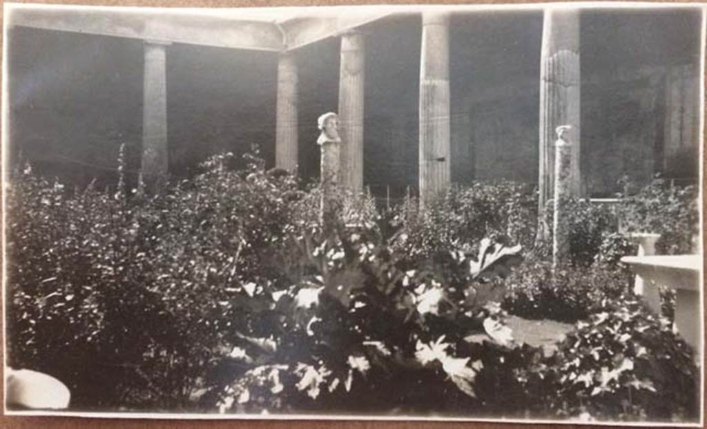 VI.15.1 Pompeii. 1933 photo. Looking towards south-west corner across peristyle garden.  Photo courtesy of Rick Bauer.

