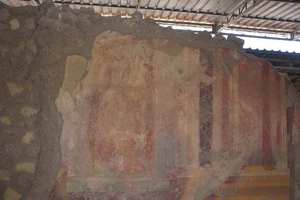 VI.17.41 Pompeii. September 2019. Detail from middle zone of west wall in triclinium on south side of atrium
Foto Annette Haug, ERC Grant 681269 DCOR.
