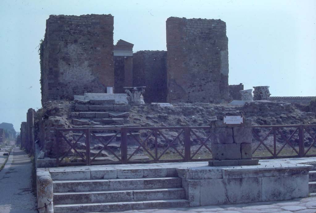 VII.4.1 Pompeii, 8th August 1976. Looking east towards entrance on Via del Foro. 
Photo courtesy of Rick Bauer, from Dr George Fay’s slides collection.

