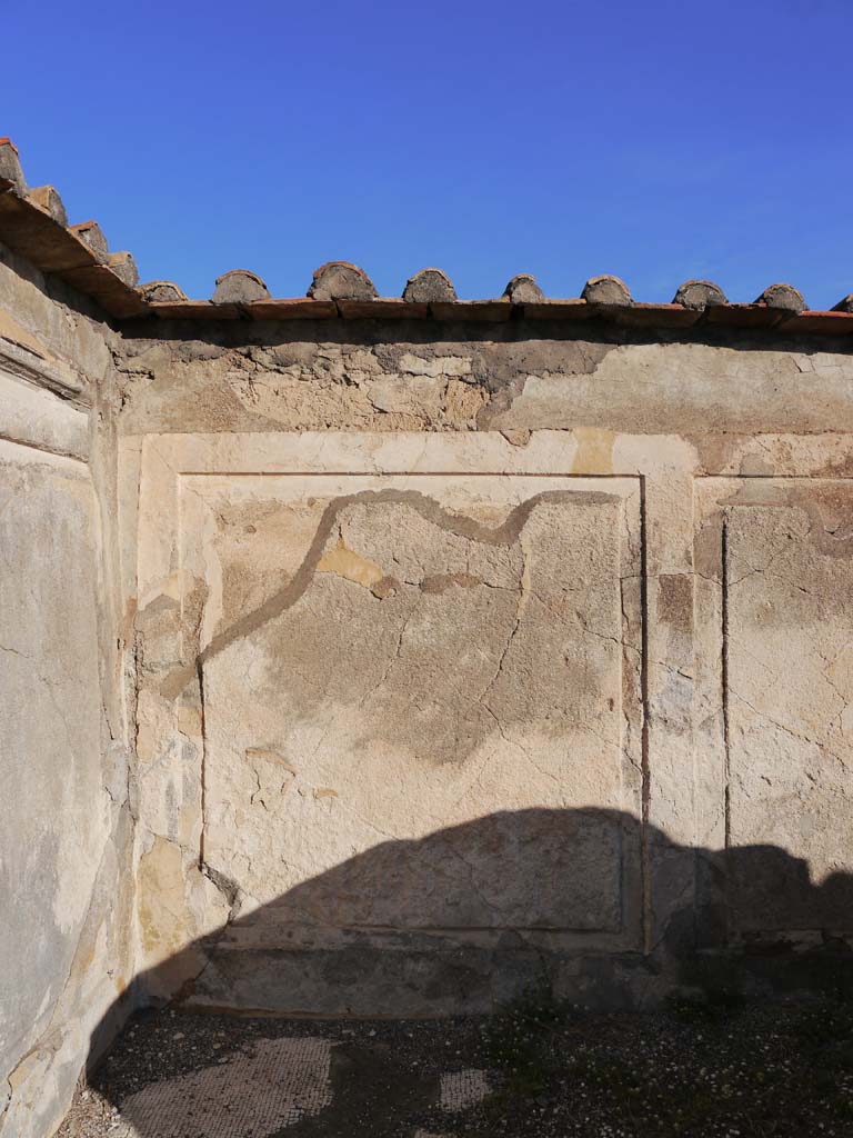 VII.7.32, Pompeii. September 2018. Looking towards north wall in north-west corner.
Foto Anne Kleineberg, ERC Grant 681269 DÉCOR.
