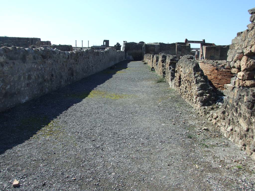 VII.9.1 Pompeii. March 2009. Looking west along south corridor 12.