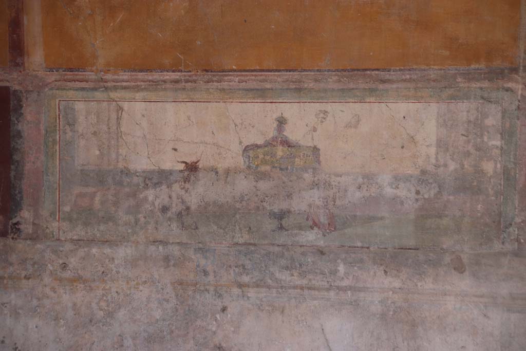 IX.3.5 Pompeii. October 2020. Room 13, wall painting in centre of predella in lower part of south wall. Photo courtesy of Klaus Heese.