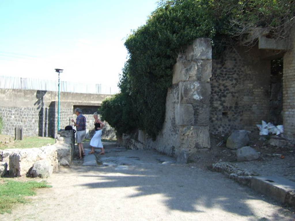 Via dell’Abbondanza. Looking east through the Sarno Gate. September 2006.
