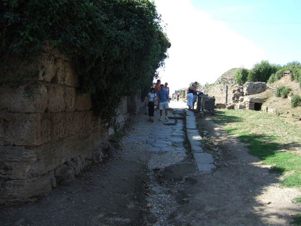 Via dell’Abbondanza. Looking west through the Sarno Gate. September 2006.