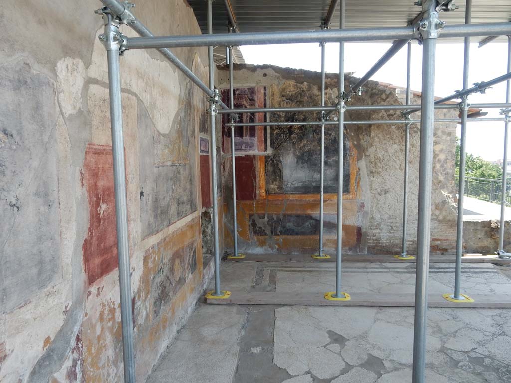 Stabiae, Villa Arianna, June 2019. Room 42, looking towards south-west corner and west wall.
Photo courtesy of Buzz Ferebee.

