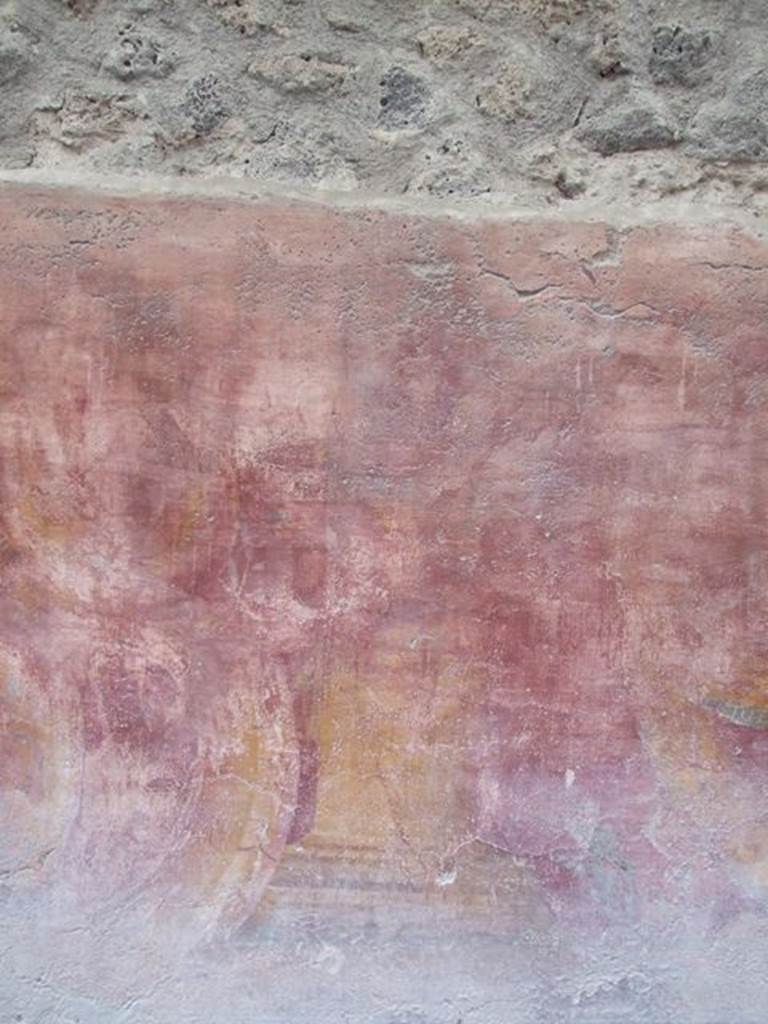VII.11.13  Pompeii. December 2005. Detail of painted street altar on outside wall.