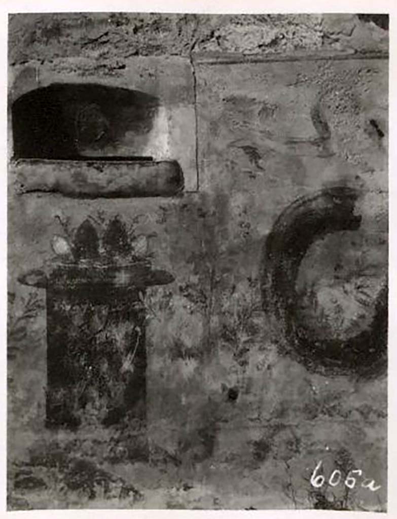 Vicolo di Balbo between IX.2 and IX.1. Painted street altar at IX.2.12 on north side. Photo by Tatiana Warscher.
See Warscher, T. Codex Topographicus Pompeianus, IX.2. (1943), Swedish Institute, Rome. (no.44.), p. 103.