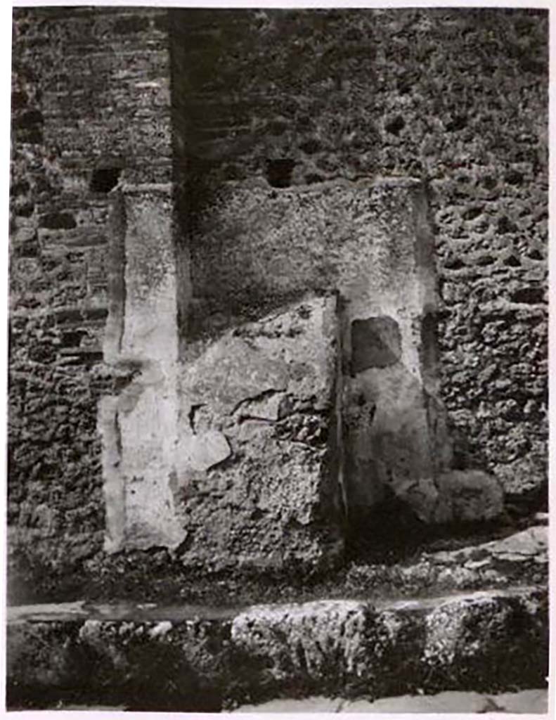 IX.2.19, Pompeii. Pre-1943. Looking towards west wall on Vicolo di Tesmo. Photo by Tatiana Warscher.
According to Warscher- 
this photo was of the masonry support above which was the painting of a warrior, of which nothing remains. 
See Warscher, T. Codex Topographicus Pompeianus, IX.2. (1943), Swedish Institute, Rome. (no.111a.), p. 190.
