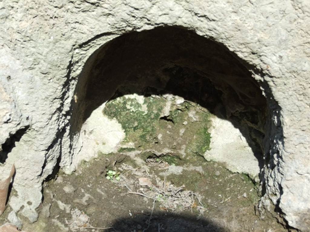 Pompeii. Porta di Stabia or Stabian Gate. March 2009. Lower niche in east wall.