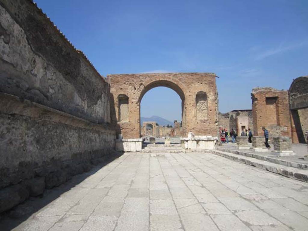Arch at north-east end of the Forum. March 2012. Looking north to arch. Photo courtesy of Marina Fuxa.