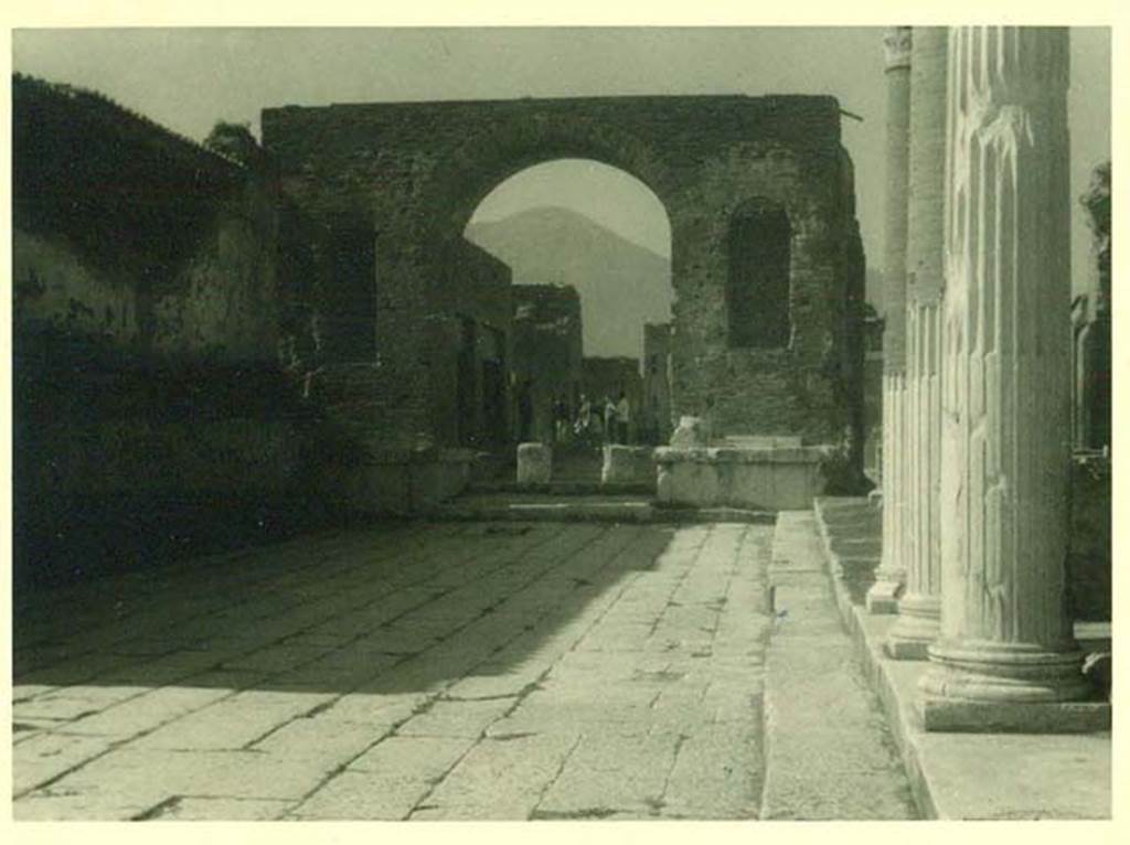 Arch at north-east end of the Forum. 1940. Looking north along the east side of the Forum to the arch. Photo courtesy of Rick Bauer.
