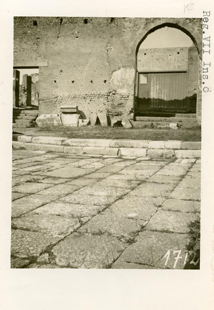 Arched entrance in north-west corner of Forum. Pre-1937-39. 
Looking north through arch in the north wall of the Forum towards VII.5.15 before the 1943 bombing.
Photo courtesy of American Academy in Rome, Photographic Archive. Warsher collection no. 1712.