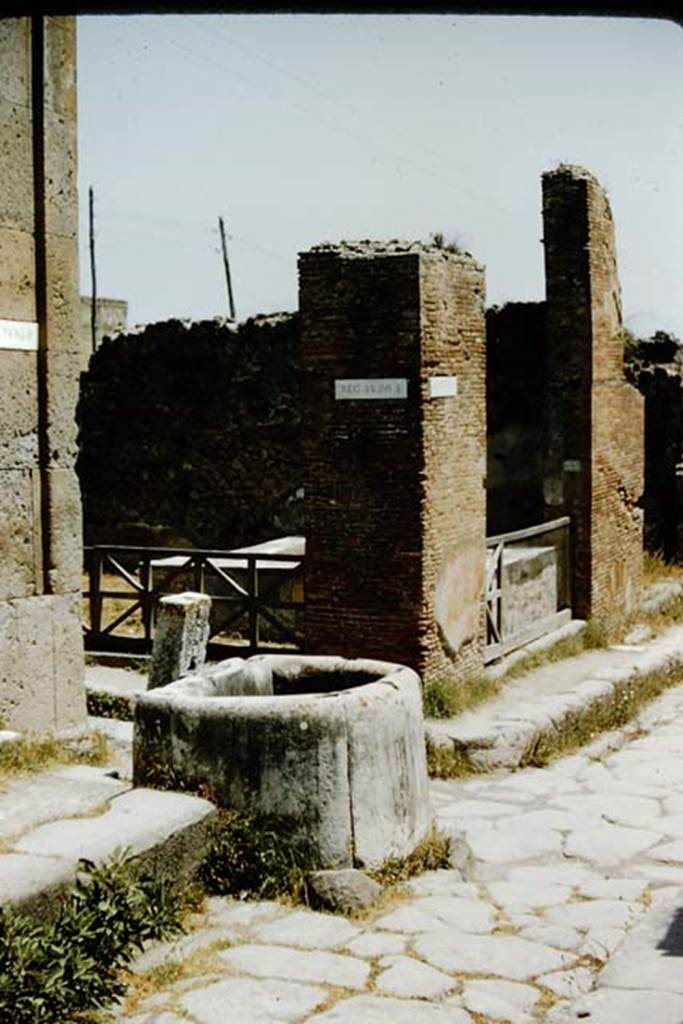 VII.4.32 on left, Pompeii. 1957. Fountain on Via degli Augustali at junction with Vicolo Storto. Photo by Stanley A. Jashemski.
Source: The Wilhelmina and Stanley A. Jashemski archive in the University of Maryland Library, Special Collections (See collection page) and made available under the Creative Commons Attribution-Non Commercial License v.4. See Licence and use details.
J57f0131