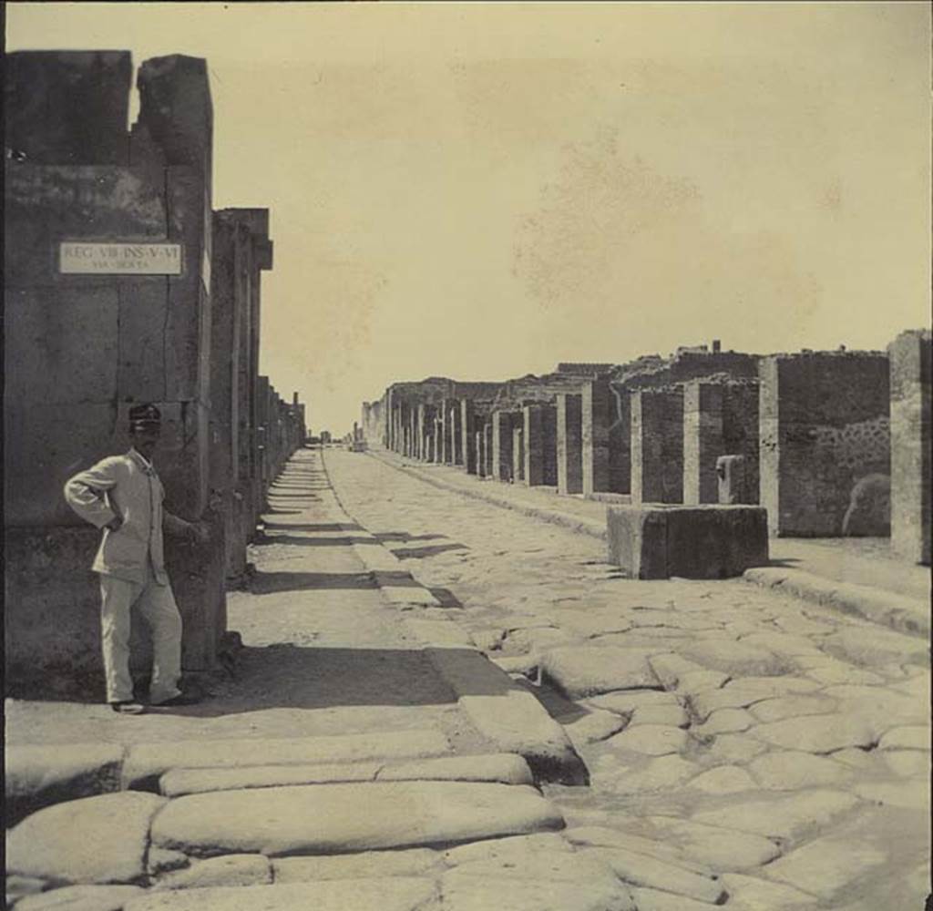 Fountain outside VII.14.13 and VII.14.14 on Via dell’ Abbondanza. November 1899. Looking west between VIII.5 and VII.14, from the junction with Via dei Teatri. Photo courtesy of Rick Bauer.