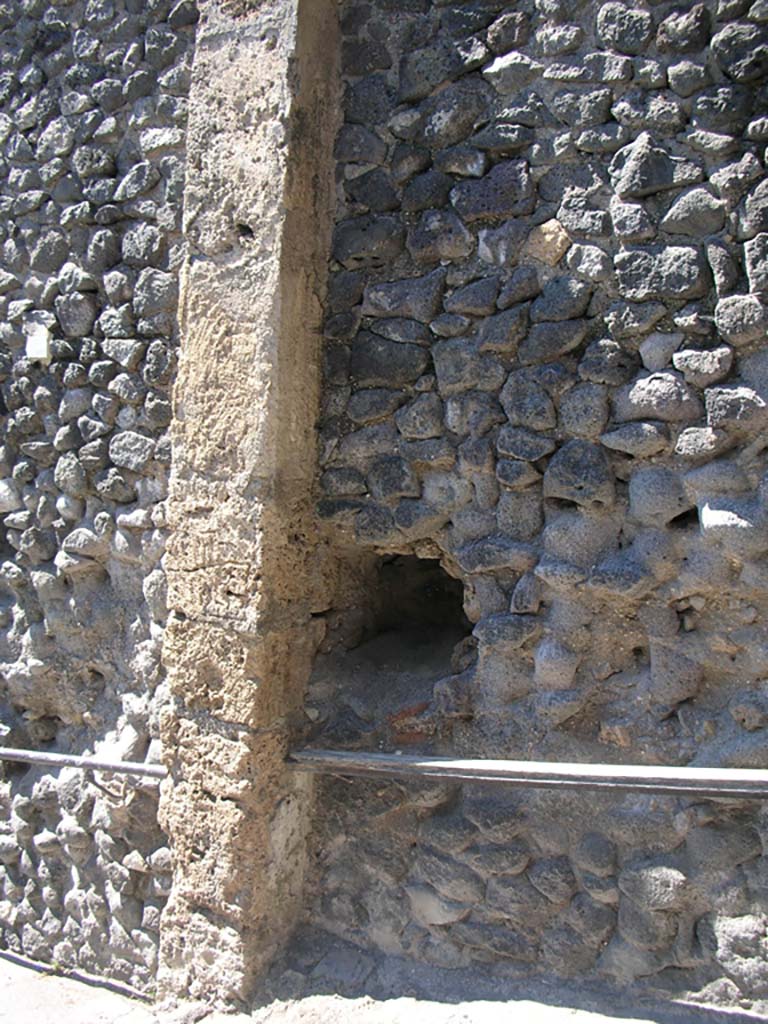 Porta Marina, Pompeii. May 2011. 
North wall at west end of larger tunnel for goods and animals.  Photo courtesy of Ivo van der Graaff