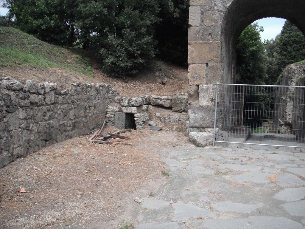 Porta Nola, Pompeii. June 2012. Looking east towards north side of gate at west end. Photo courtesy of Ivo van der Graaff.