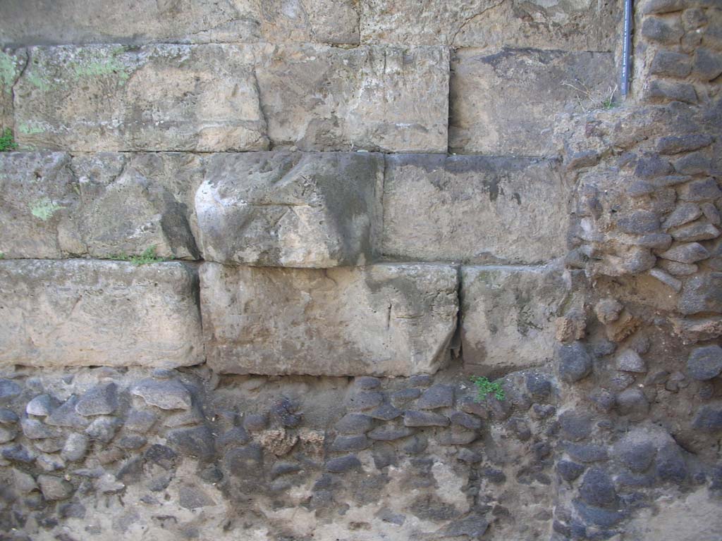 Porta di Nocera or Nuceria Gate, Pompeii. May 2010. Mason’s marks on west side of gate. Photo courtesy of Ivo van der Graaff.