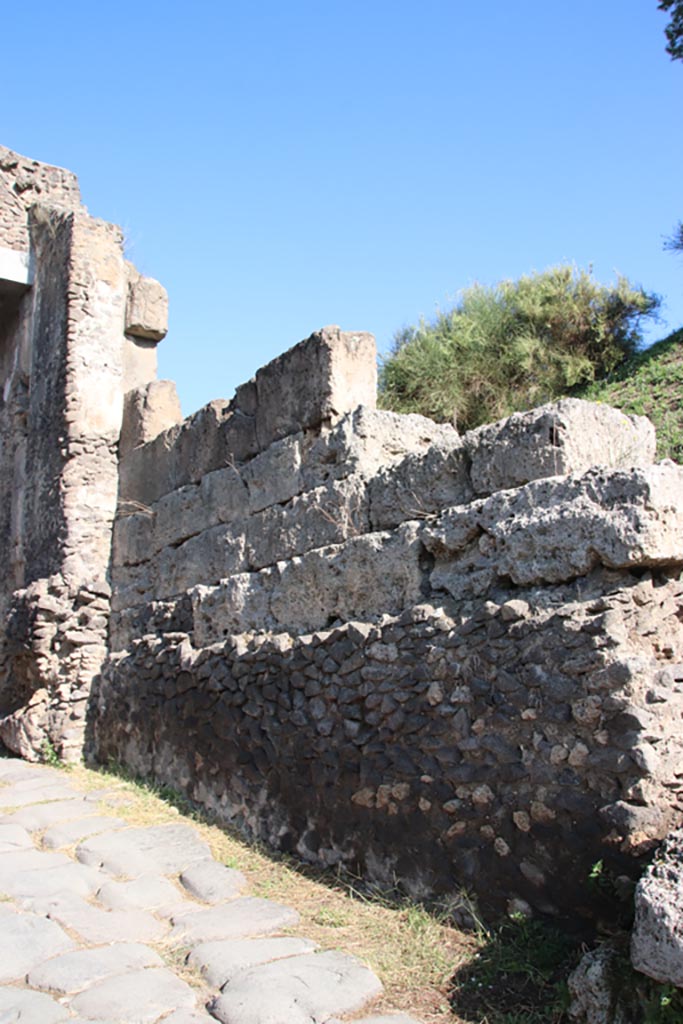 Pompeii Porta di Nocera. October 2022. 
Looking north towards east side of gate. Photo courtesy of Klaus Heese.