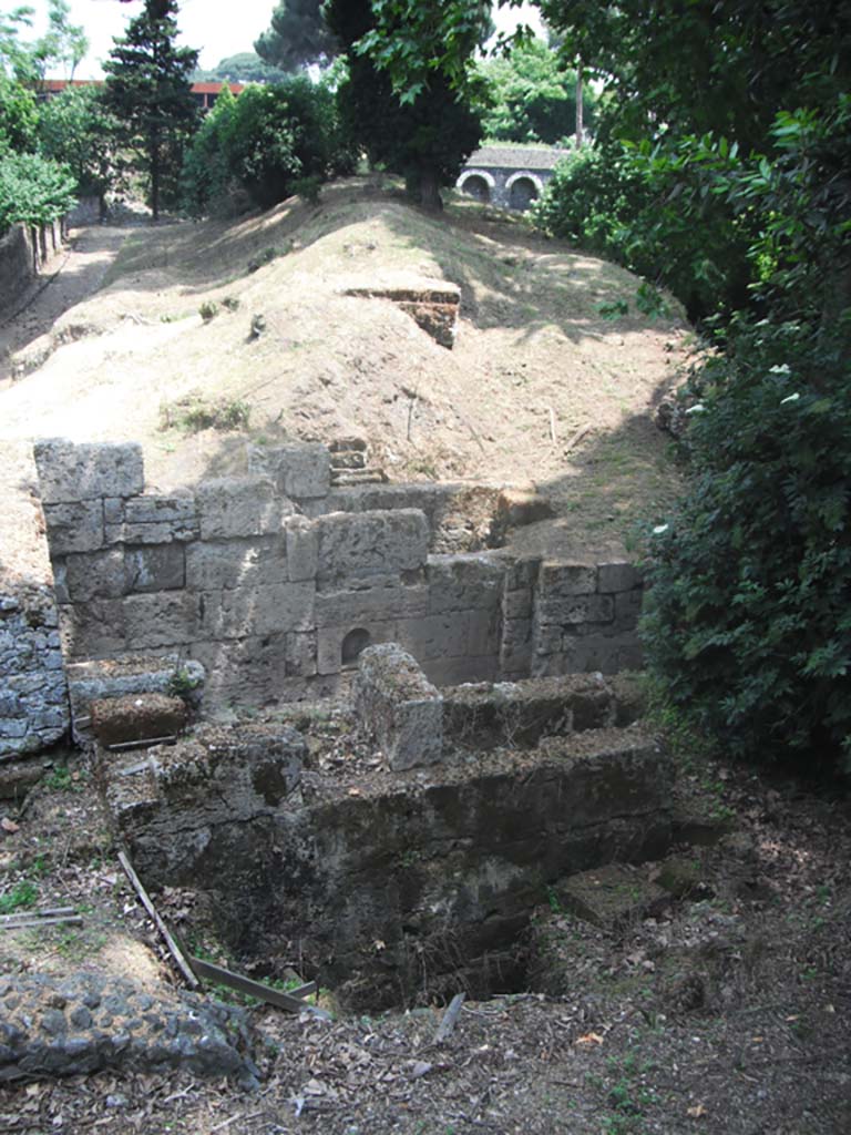 Porta Stabia, Pompeii. May 2011. 
Looking east from upper west side, continuation. Photo courtesy of Ivo van der Graaff.