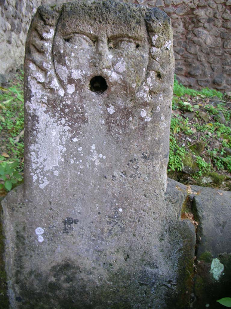 Porta Stabia, Pompeii. May 2010. Fountain with relief, possibly of a river god.
Detail from fountain on north-west side of gate. Photo courtesy of Ivo van der Graaff.