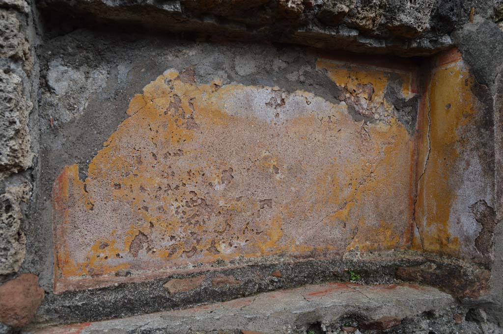 VII.15.12/11 Pompeii. March 2018. Detail of rectangular niche in east wall.
Foto Taylor Lauritsen, ERC Grant 681269 DÉCOR.