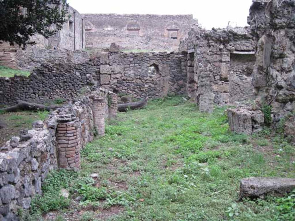 VIII.7.6 Pompeii. September 2010. Rear area portico looking north.
Photo courtesy of Drew Baker.