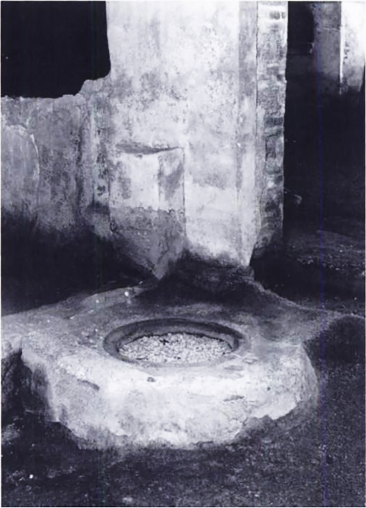 53. Scafati, Villa N. Popidi Narcissi Maioris. Room 4. South dolia and altar. 
See Conticello de' Spagnolis, M., 2002. La villa "N. Popidi Narcissi Maioris": in Scafati, suburbio orientale di Pompei, p. 49, fig. 30.