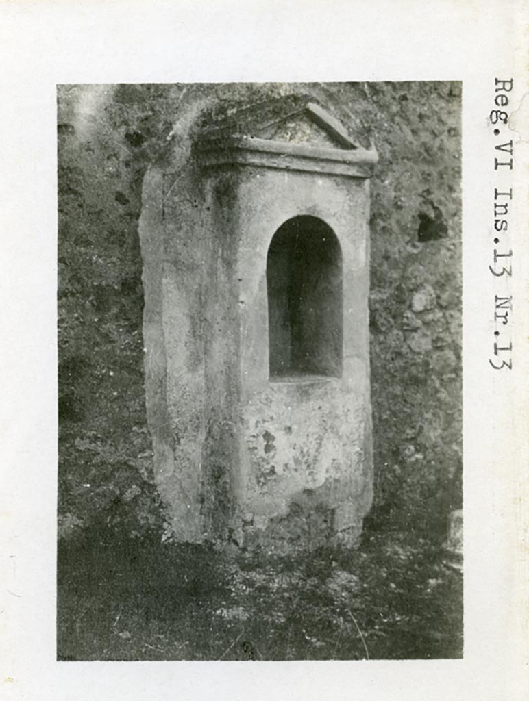 VI.13.13/18 Pompeii. Pre-1937-39. Aedicula shrine standing against the west garden wall.
Photo courtesy of American Academy in Rome, Photographic Archive. Warsher collection no. 613.