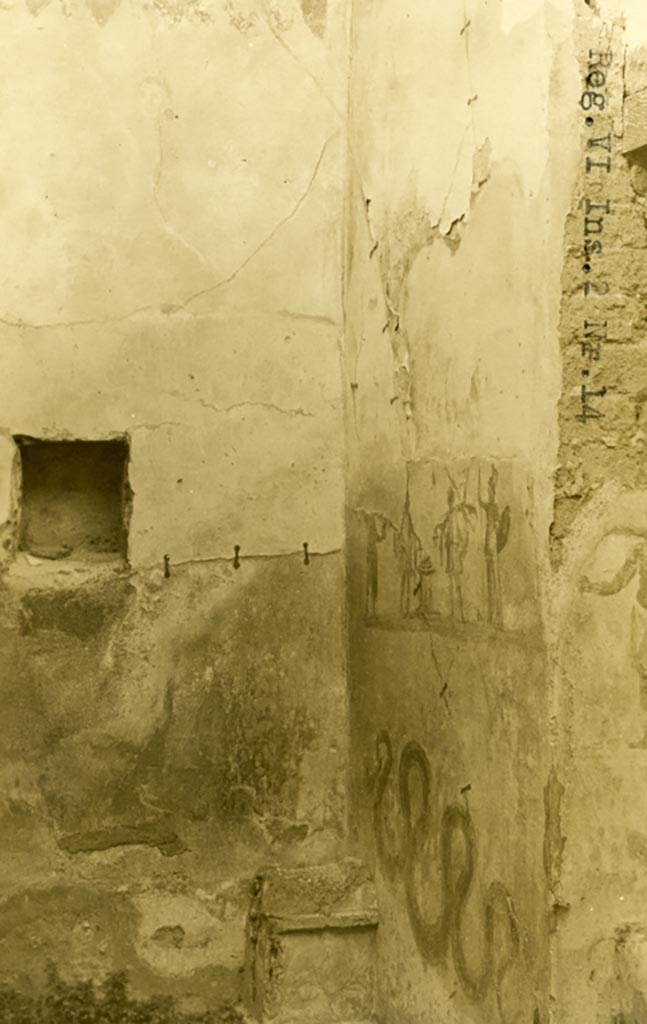 VII.2.14 Pompei but shown as VI.2.14 on photo. Pre-1937-39. North-west corner.
Photo courtesy of American Academy in Rome, Photographic Archive. Warsher collection no. 960.