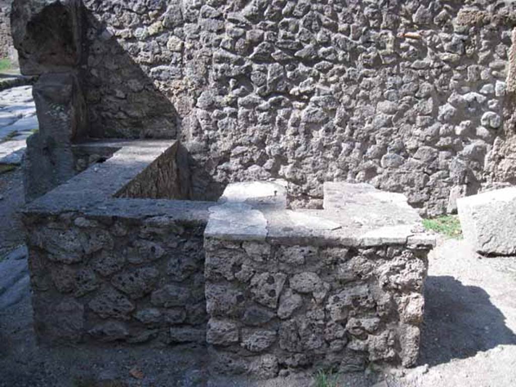 I.1.1 Pompeii. September 2010. Counter, looking north. Photo courtesy of Drew Baker.