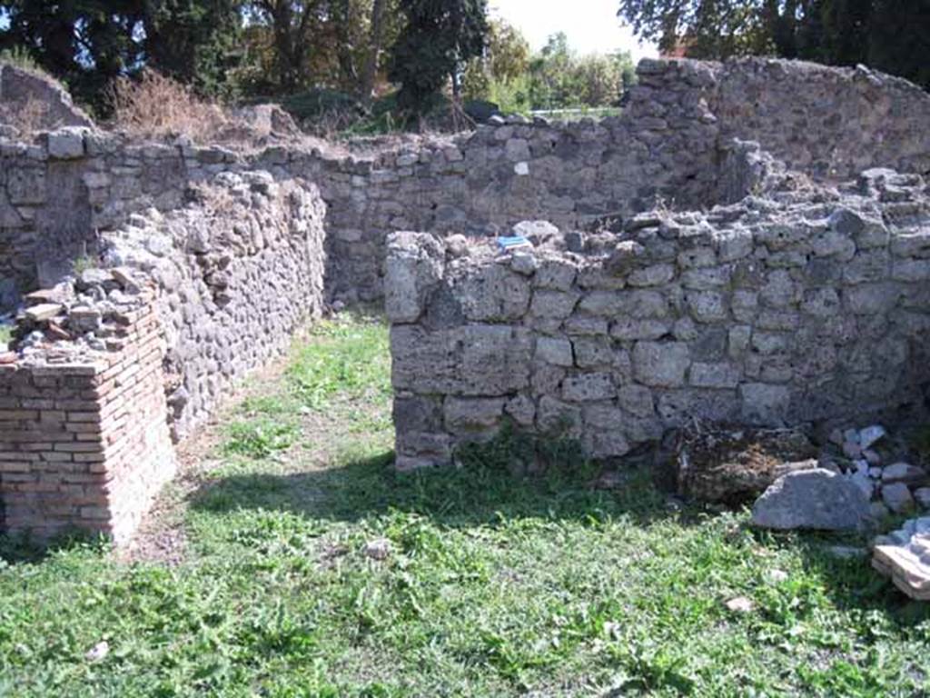 I.1.8 Pompeii. September 2010. Second doorway in south wall of entrance room, leading to small room behind I.1.6. Photo courtesy of Drew Baker.