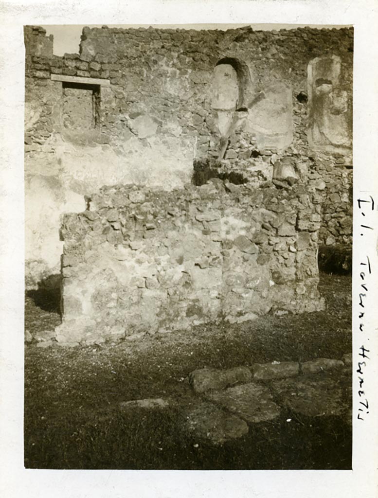 I.1.8 Pompeii. Pre-1937-39. Taverna Hermes. Looking towards a room against the north wall.
Photo courtesy of American Academy in Rome, Photographic Archive. Warsher collection no. 1074.