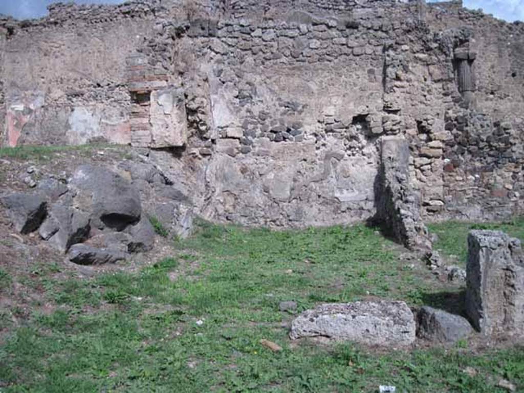 1.2.3 Pompeii. September 2010. Looking east across triclinium. Photo courtesy of Drew Baker.