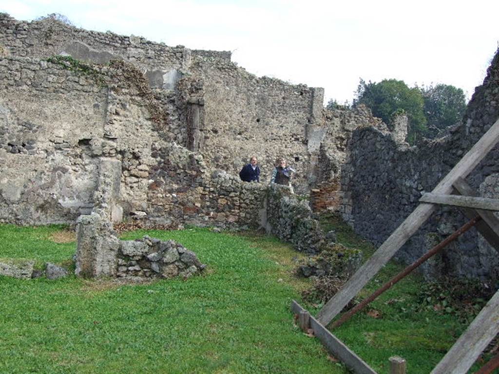 I.2.3 Pompeii. December 2006. Looking east across atrium with tablinum, in centre.