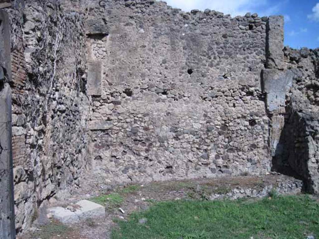 1.2.3 Pompeii. September 2010. Looking east across garden area. Photo courtesy of Drew Baker.