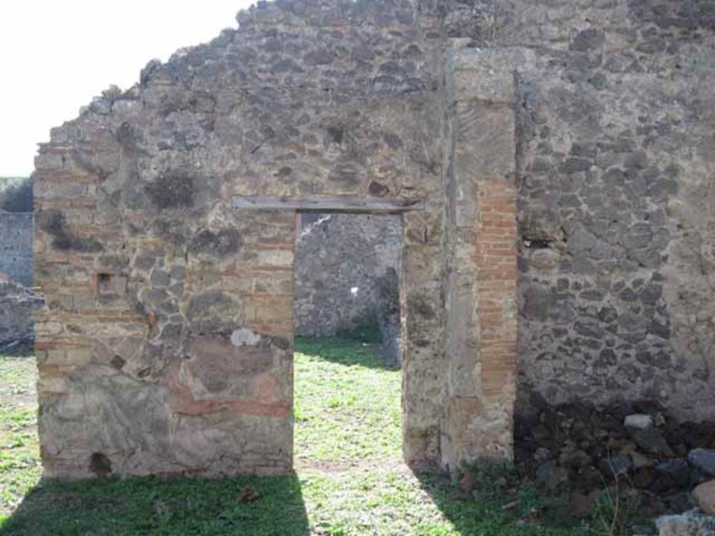 1.2.6 Pompeii. September 2010. Looking west towards doorway to atrium, from north portico. Photo courtesy of Drew Baker.