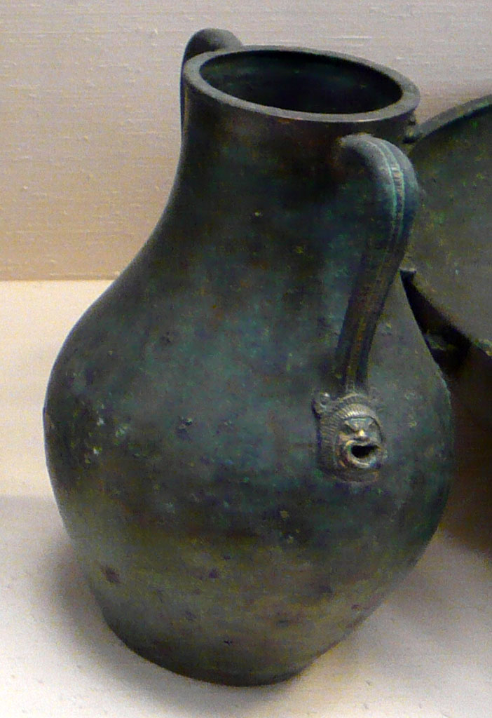 I.2.10 Pompeii. Bronze amphora found in atrium. 
Now in Naples Archaeological Museum. Inventory number 110052.