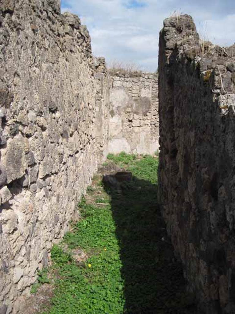 I.2.15 Pompeii. September 2010. Looking east along corridor towards atrium. Photo courtesy of Drew Baker.