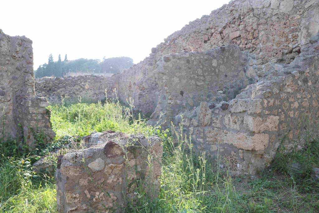 I.2.20 Pompeii. September 2018. 
Looking west towards entrance doorway, on right. On the left is the entrance to I.2.21. Photo courtesy of Aude Durand.