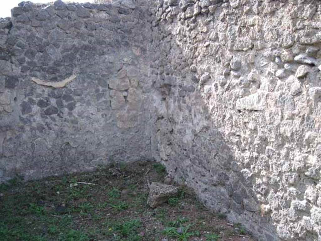 I.2.24 Pompeii. September 2010. North wall and north-west corner of large room. Photo courtesy of Drew Baker.