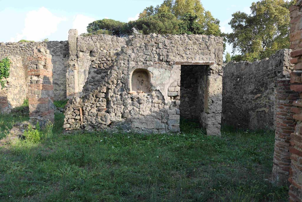 I.2.24 Pompeii. September 2018. 
Looking across atrium towards south wall, on the right is the entrance corridor. Photo courtesy of Aude Durand.