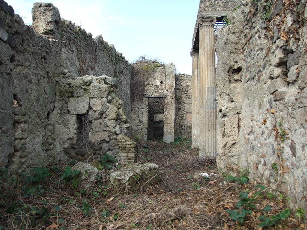 I.2.29 Pompeii. December 2006. Looking through doorway in north wall, to atrium of I.2.28.