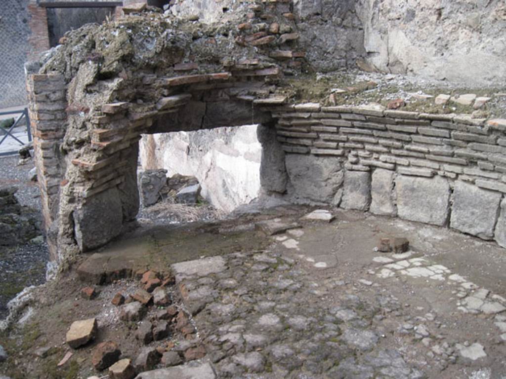 I.3.1 Pompeii. September 2010. Looking west across oven, showing close up of oven door from inside oven. Photo courtesy of Drew Baker.
