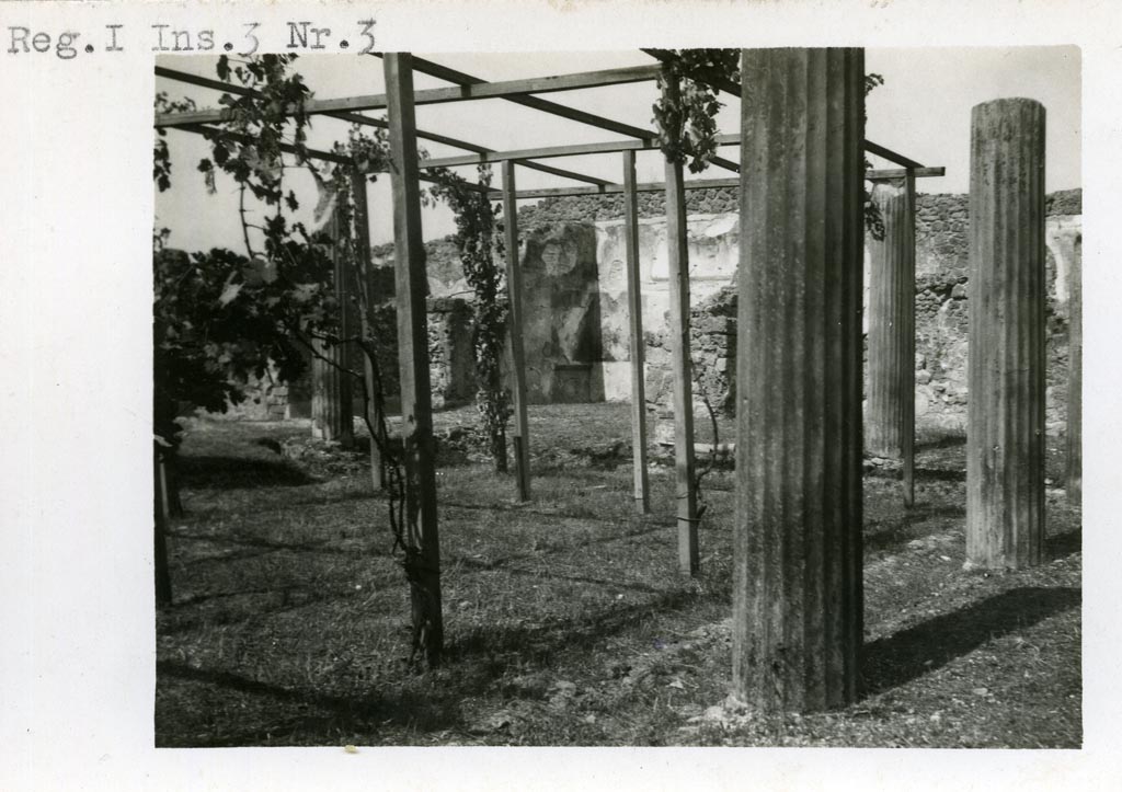 I.3.3 Pompeii. Pre-1937-39. Looking towards the north-west.
Photo courtesy of American Academy in Rome, Photographic Archive. Warsher collection no. 1817.
