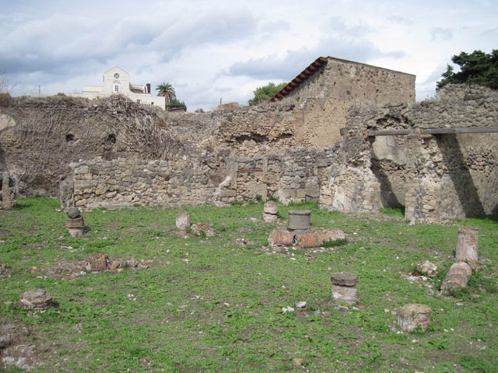 I.3.3 Pompeii. September 2010. Upper peristyle area, looking towards north wall and north-east corner.  Photo courtesy of Drew Baker.