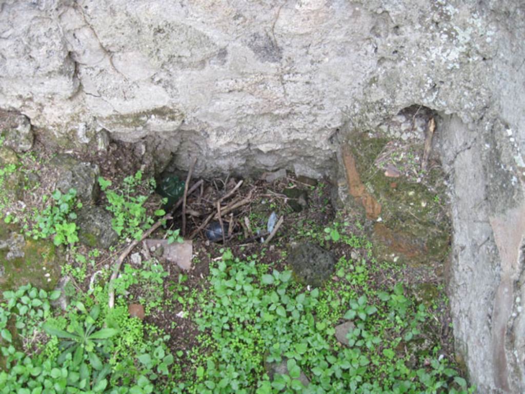 I.3.3 Pompeii. September 2010. Upper peristyle area, latrine in south-west corner of large kitchen. Photo courtesy of Drew Baker.